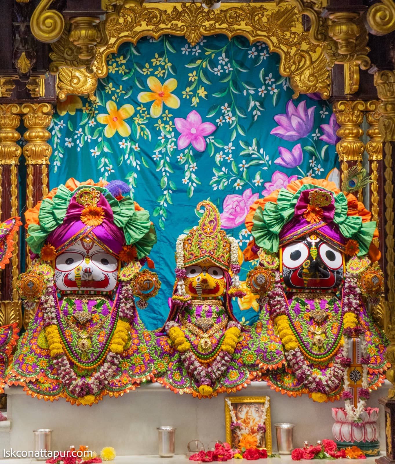 Sringar Darshan photo 3 of 6 — 4 April 2026