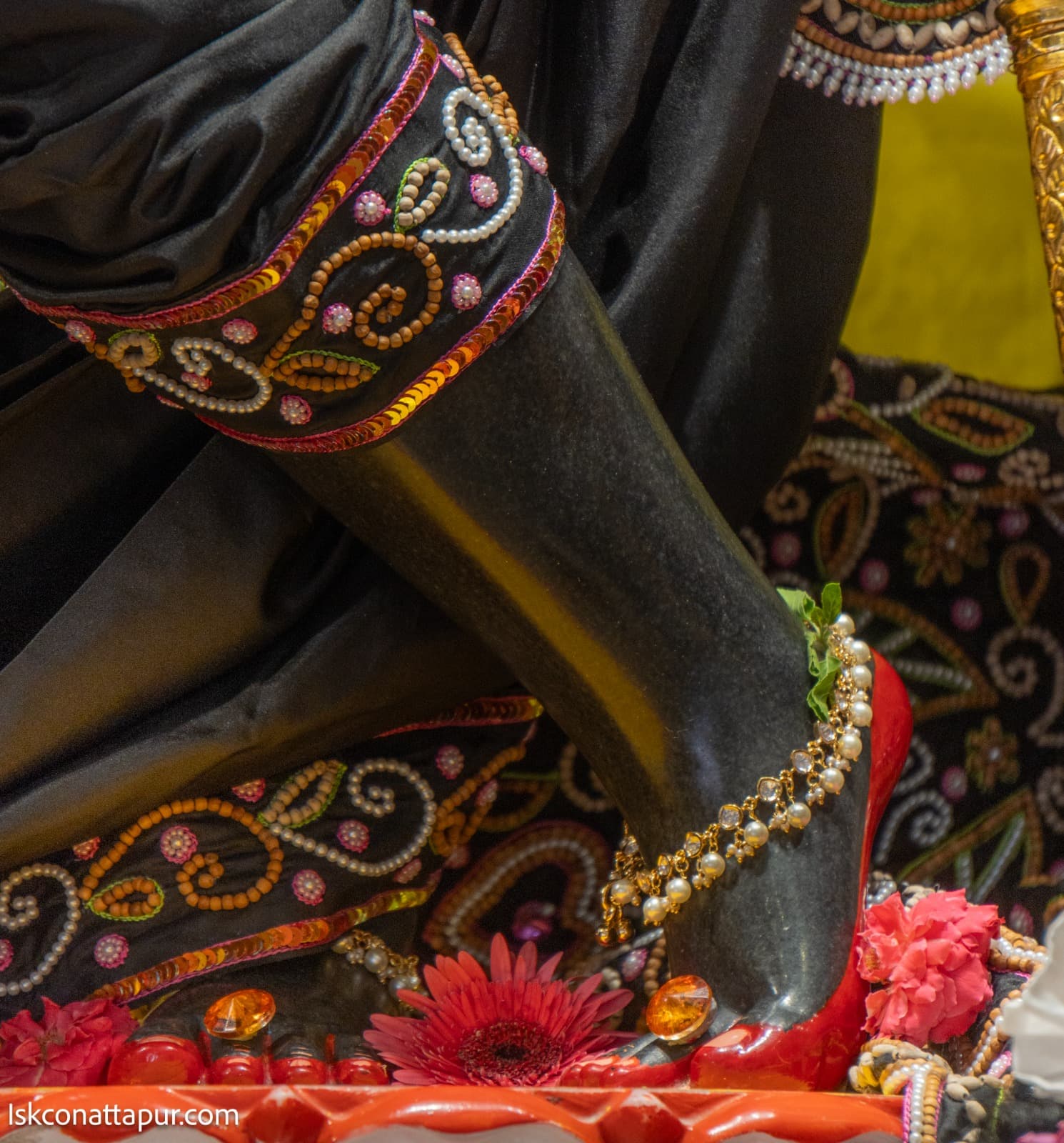Sringar Darshan photo 4 of 6 — 17 April 2026