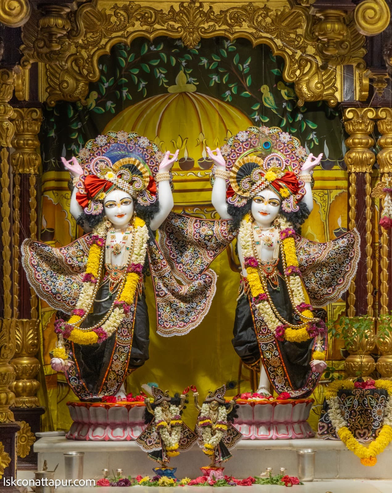 Sringar Darshan photo 5 of 6 — 17 April 2026