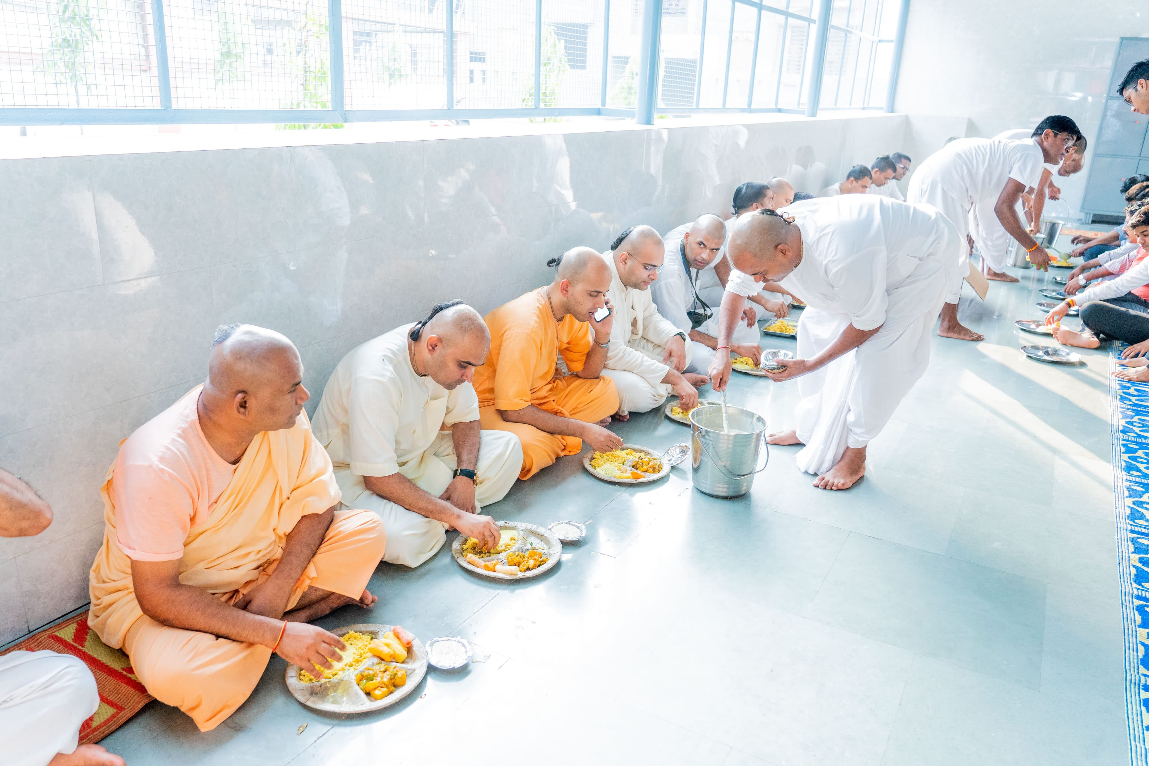 Sadhu Bhojan photograph 3
